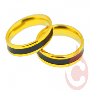 ANILLO ANODIZADO DORADO LINEA NEGRA 